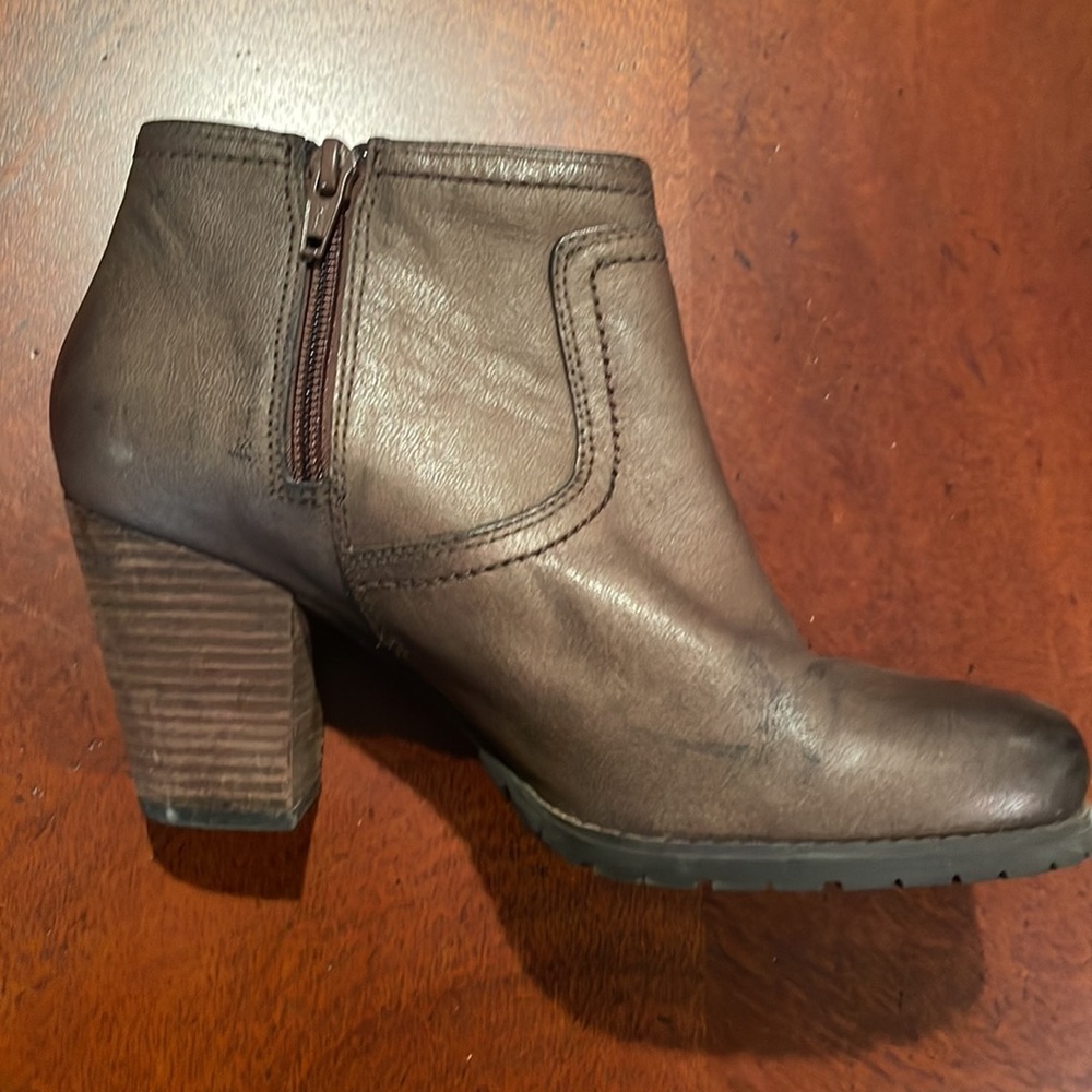 Clarks ankle height boots